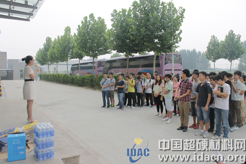 河工大13級超硬專業(yè)學(xué)生到匯金工廠參觀學(xué)習(xí)