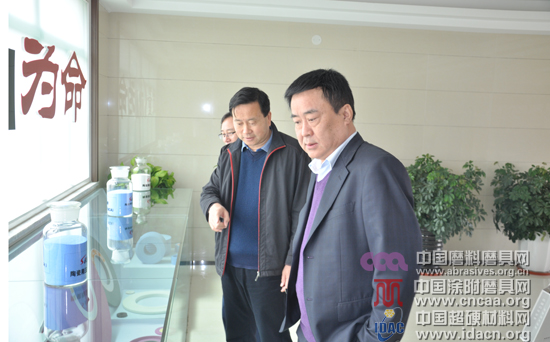 藍(lán)色陶瓷剛玉·四砂泰益論壇于青島成功舉行
