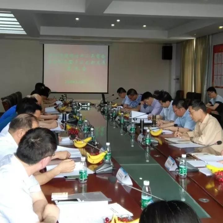 丹陽(yáng)超硬材料工具產(chǎn)業(yè)創(chuàng)新發(fā)展座談會(huì)召開(kāi)！
