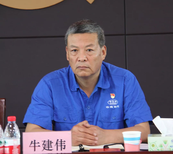 中南鉆石公司深入開展生產(chǎn)現(xiàn)場(chǎng)、安全、環(huán)保、 職業(yè)衛(wèi)生綜合排查專項(xiàng)整治工作
