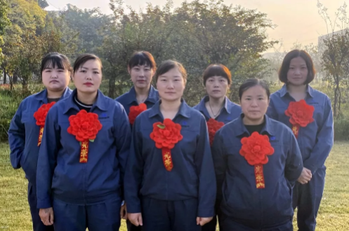 黃河旋風(fēng)選型廠舉行第三季度表彰大會(huì)