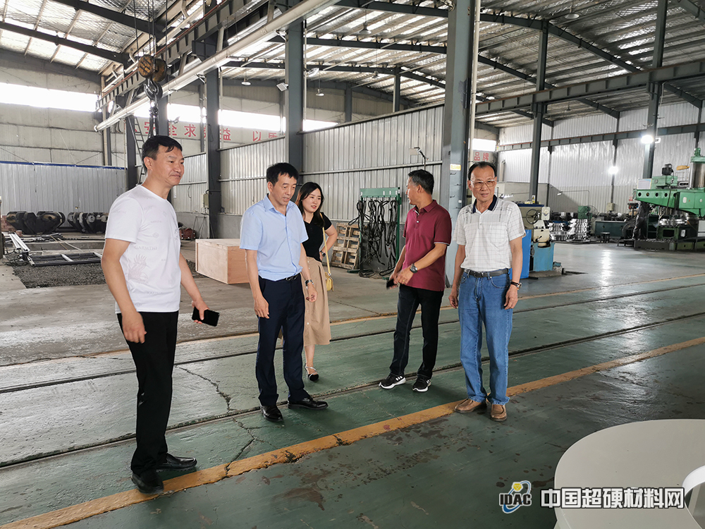 博泰圣莎拉：六面頂壓機(jī)大型化開拓者