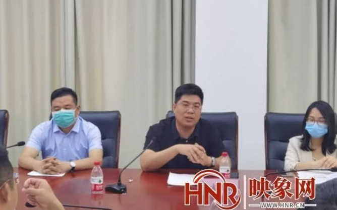 培育鉆石產業(yè)鏈企業(yè)團到新鄉(xiāng)經開區(qū)考察交流