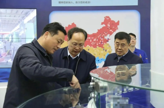 全國政協(xié)委員、河南省政協(xié)辦公廳一級巡視員張廣東一行到中南鉆石調研